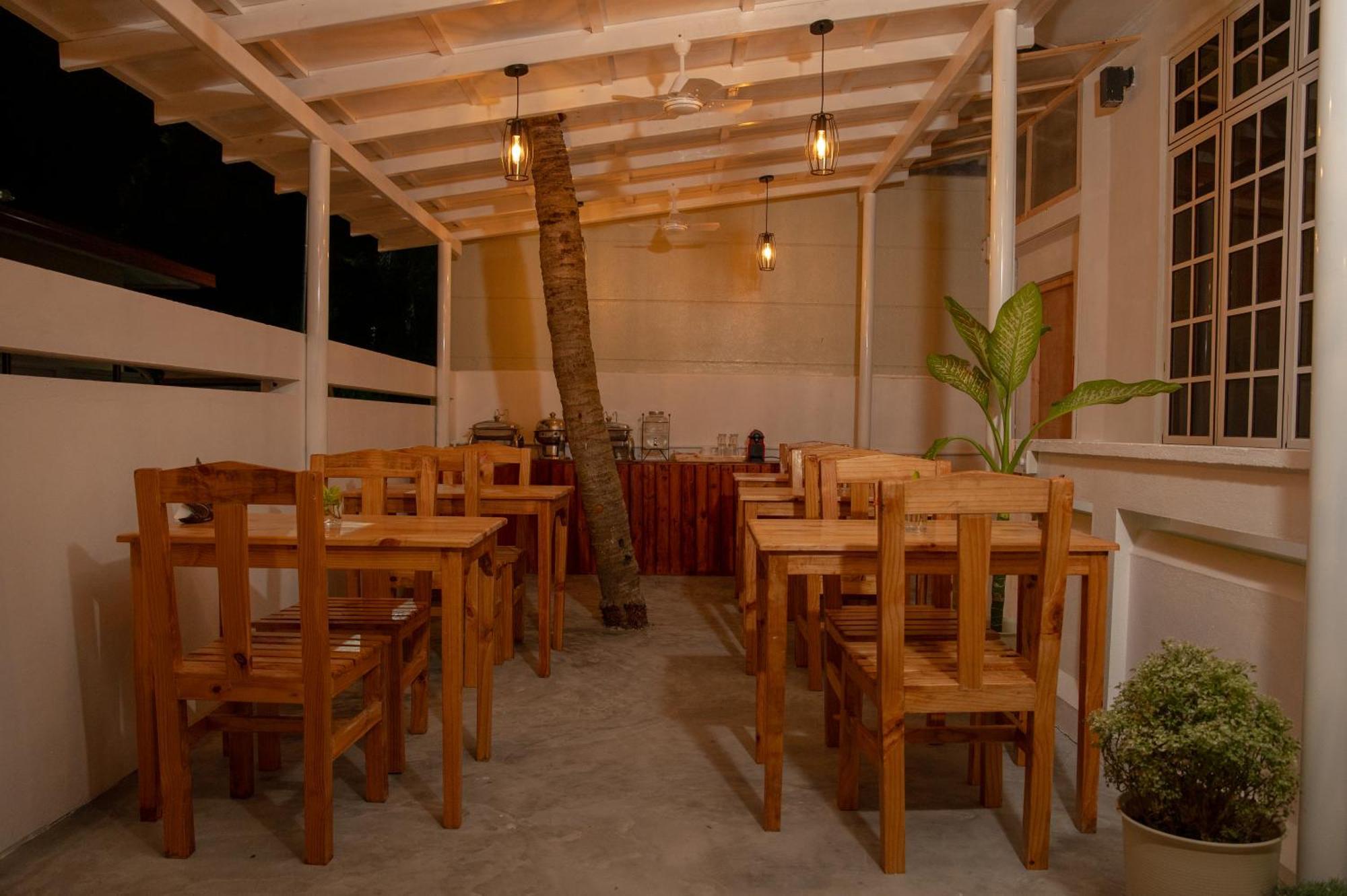 Biosphere Inn Dharavandhoo Exterior foto